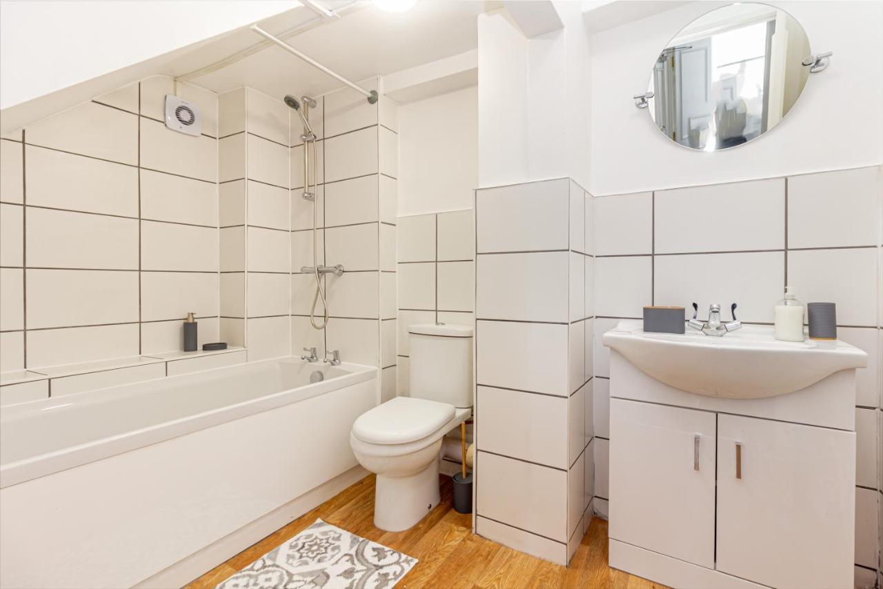 Host & Stay - Montpellier Villa Apartment Cheltenham Dış mekan fotoğraf